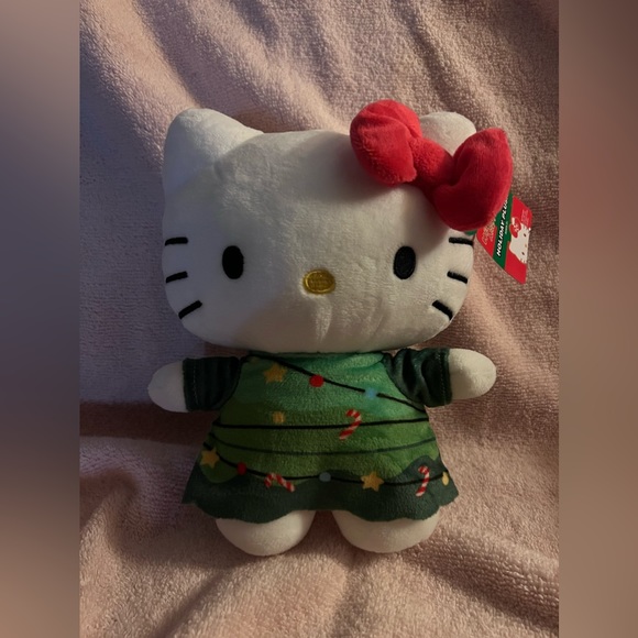 NEW! Hello Kitty Christmas Plush! - Picture 3 of 5